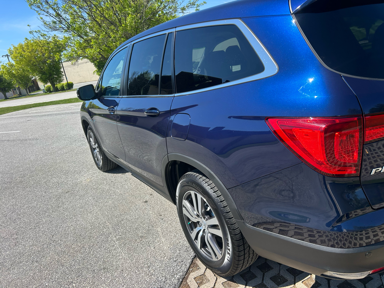 Honda Pilot AWD 4dr EX-L w/Navi 2016