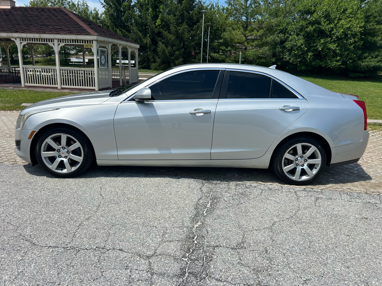 Cadillac ATS 4dr Sdn 2.5L RWD 2013