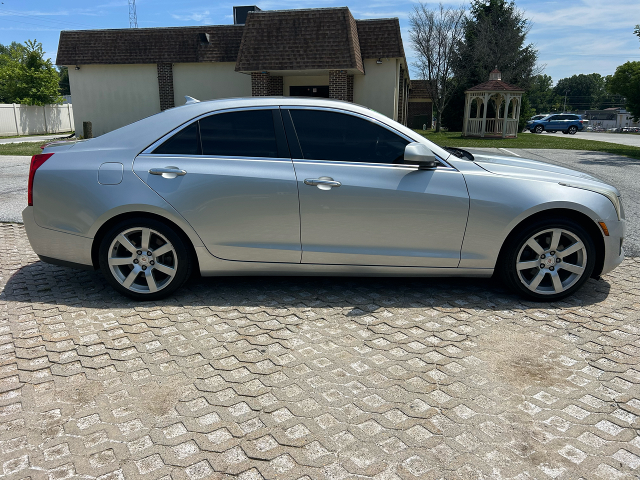 Cadillac ATS 4dr Sdn 2.5L RWD 2013