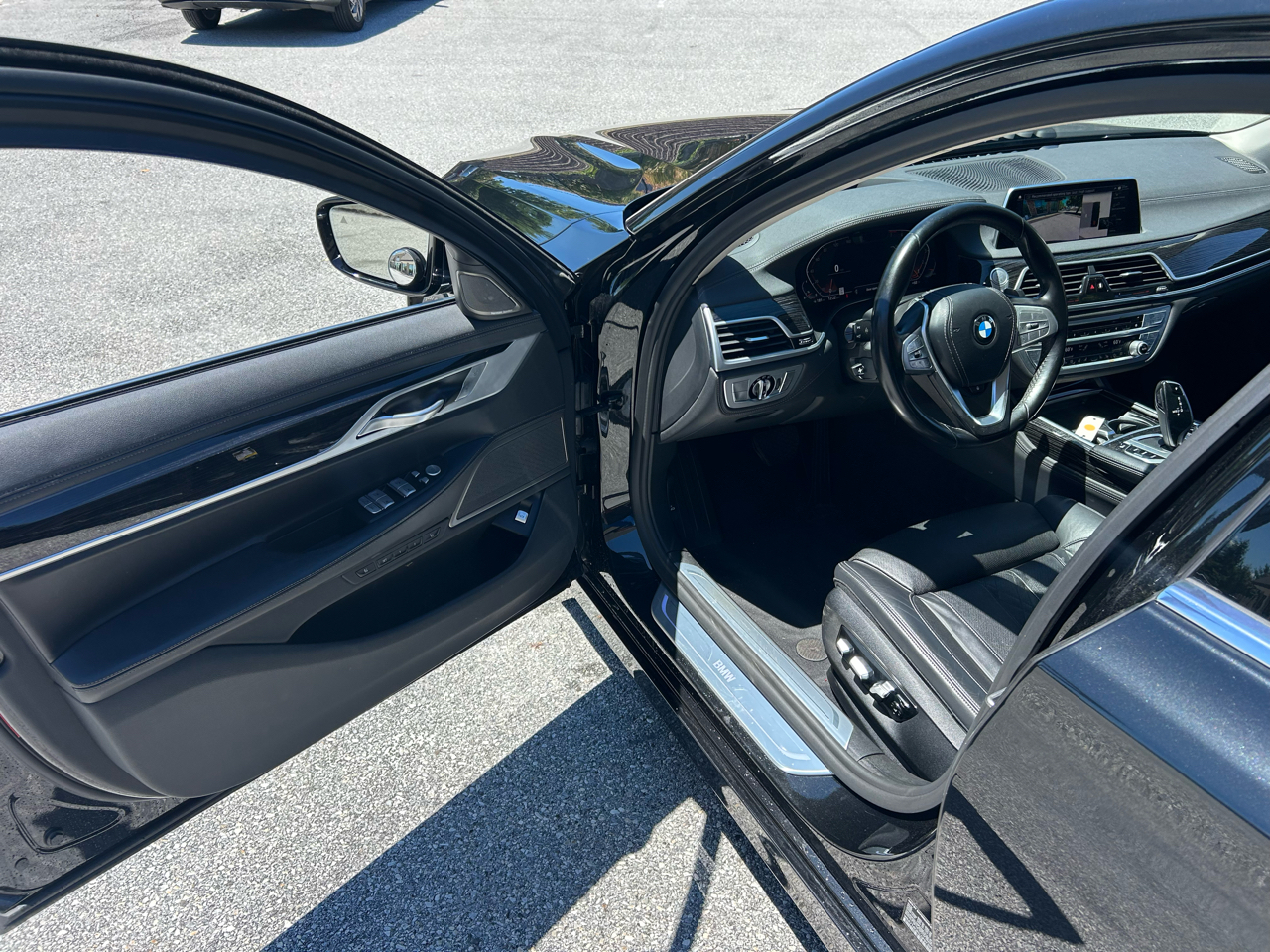 BMW 7 Series 740i xDrive Sedan 2020