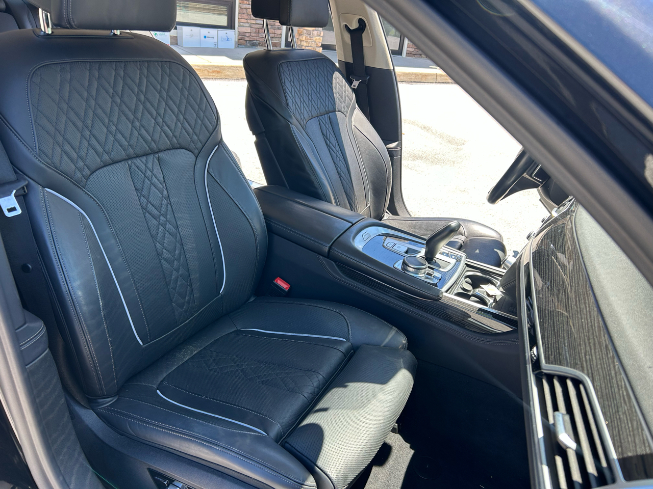 BMW 7 Series 740i xDrive Sedan 2020