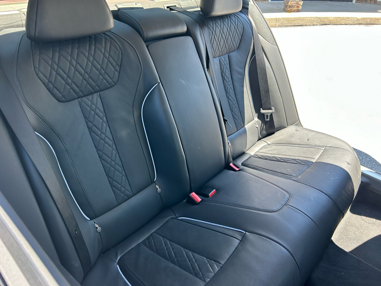 BMW 7 Series 740i xDrive Sedan 2020