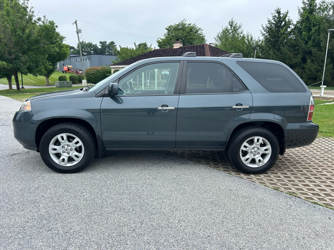 Acura MDX 4dr SUV AT Touring RES w/Navi 2006