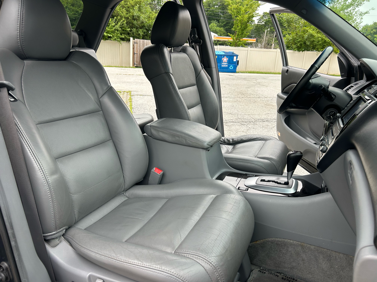 Acura MDX 4dr SUV AT Touring RES w/Navi 2006