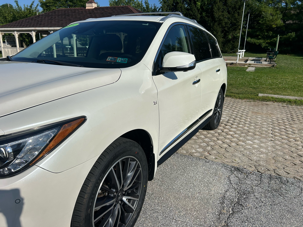 Infiniti QX60 2019.5 LUXE AWD 2019