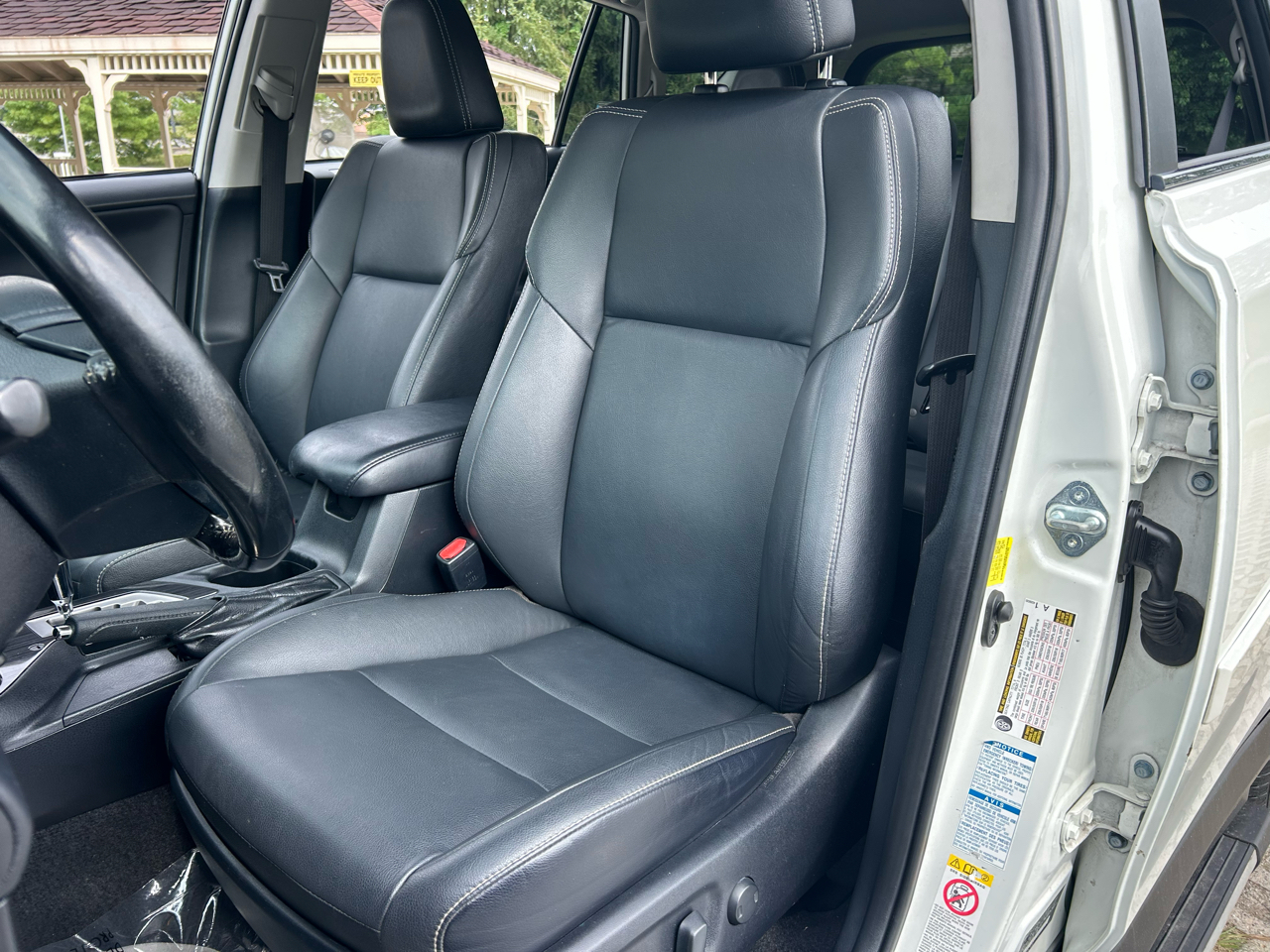 Toyota RAV4 Limited AWD (Natl) 2017