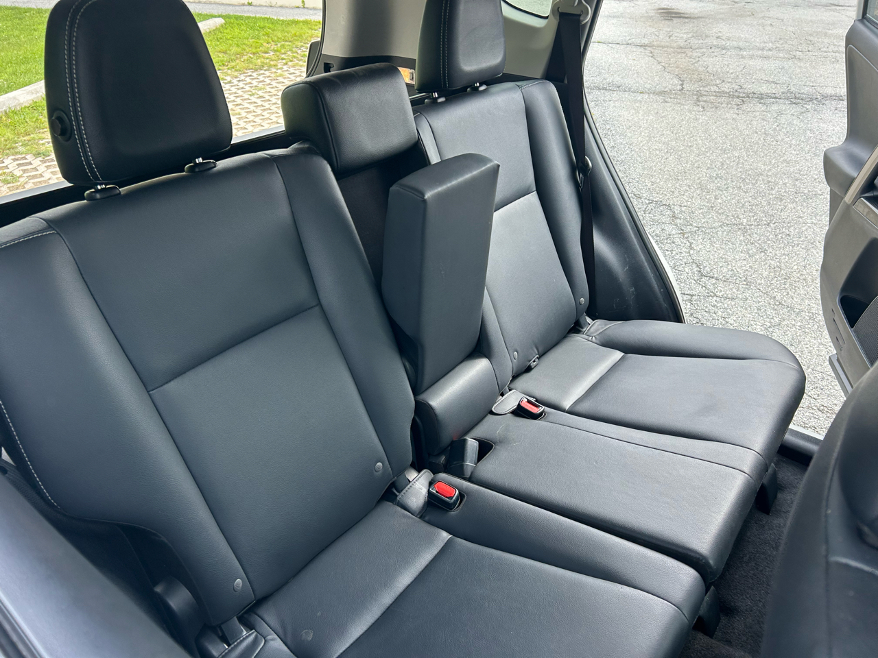 Toyota RAV4 Limited AWD (Natl) 2017