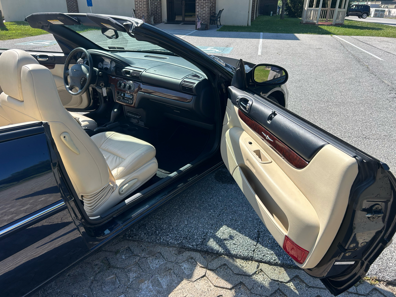 Chrysler Sebring 2dr Convertible Limited 2002