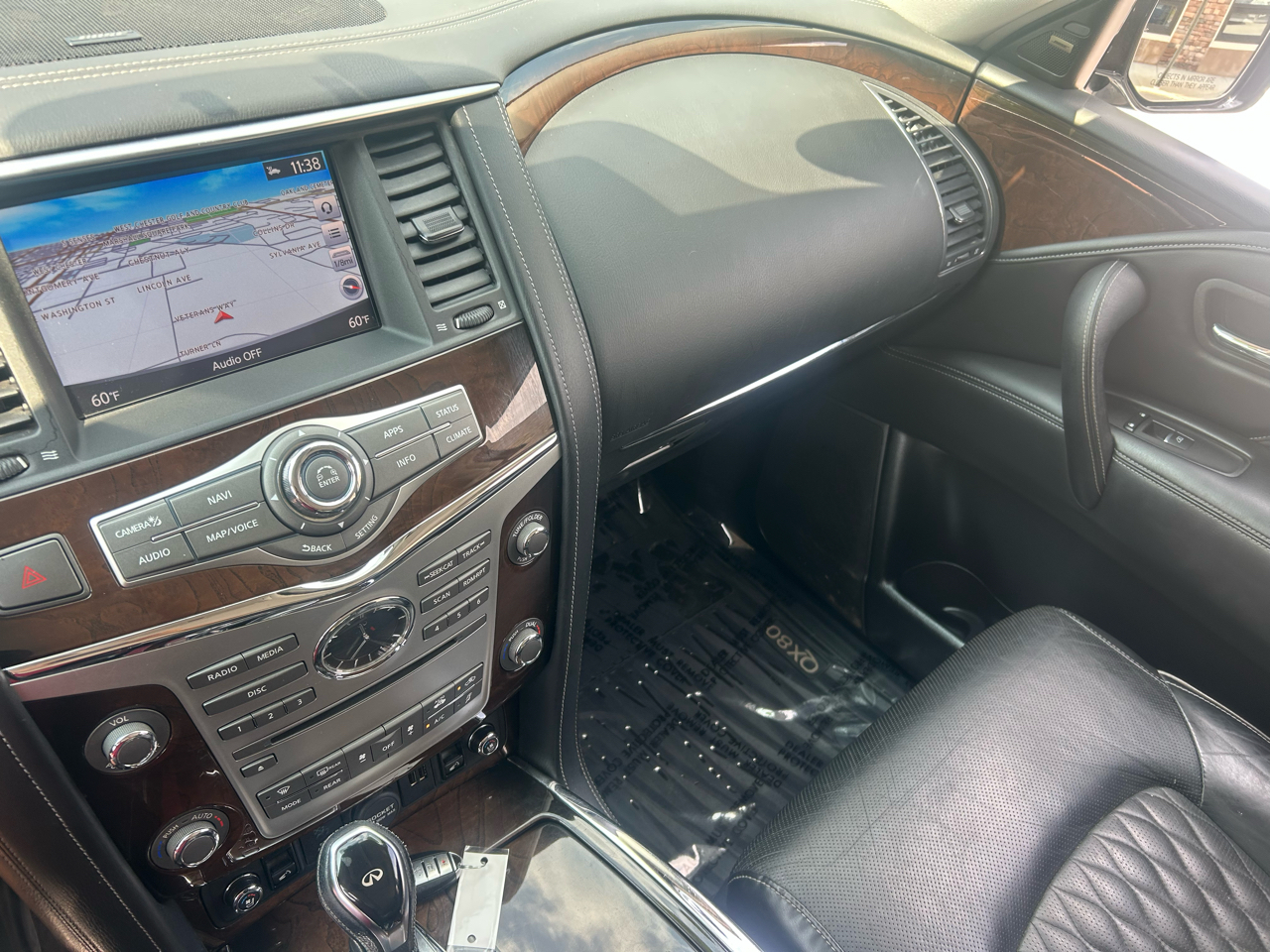 Infiniti QX80 LUXE AWD 2019