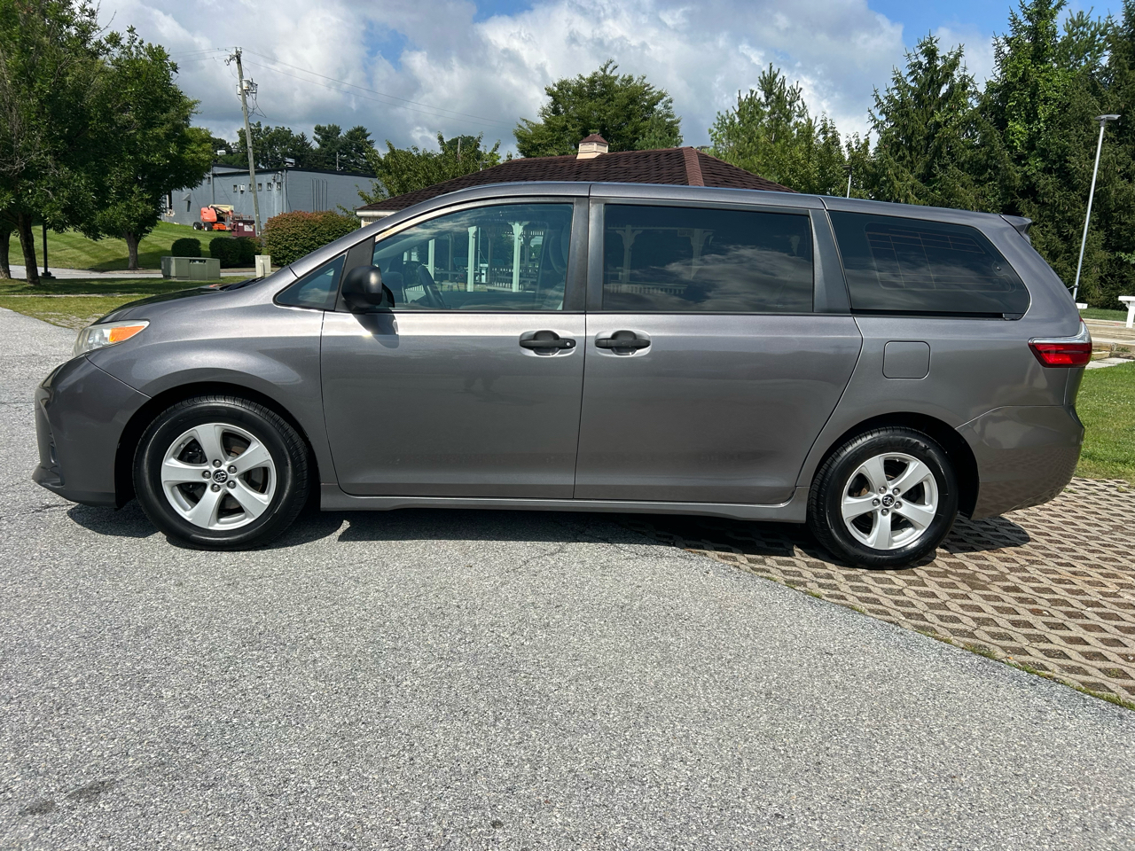 Toyota Sienna L FWD 7-Passenger (Natl) 2018