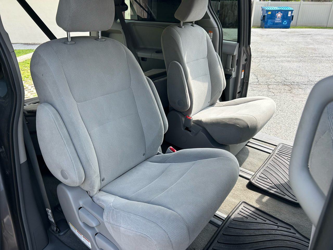 Toyota Sienna L FWD 7-Passenger (Natl) 2018