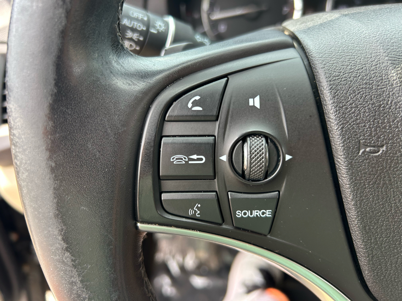 Acura MDX SH-AWD 4dr Tech Pkg 2014