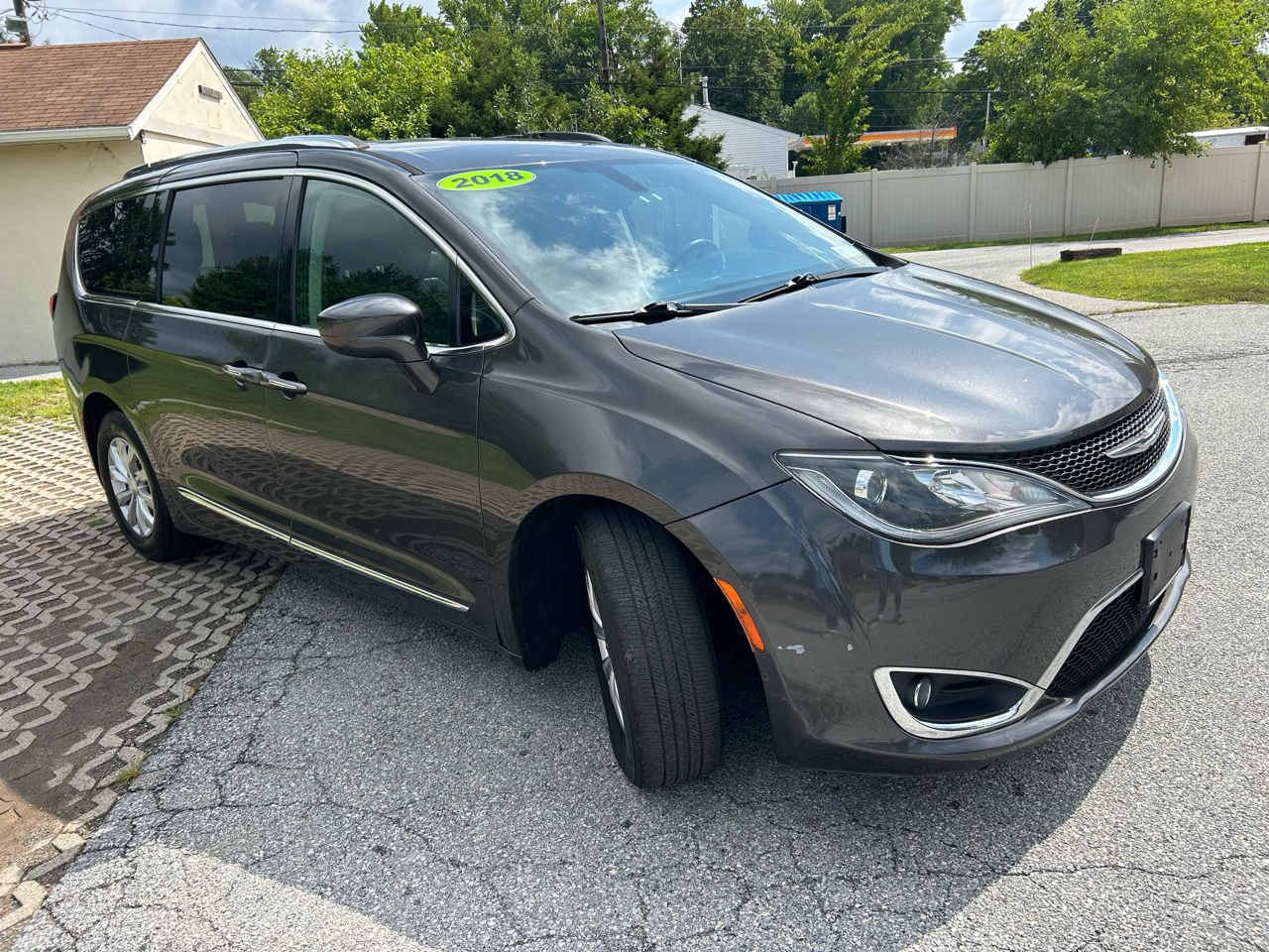 Chrysler Pacifica Touring L Plus FWD 2018