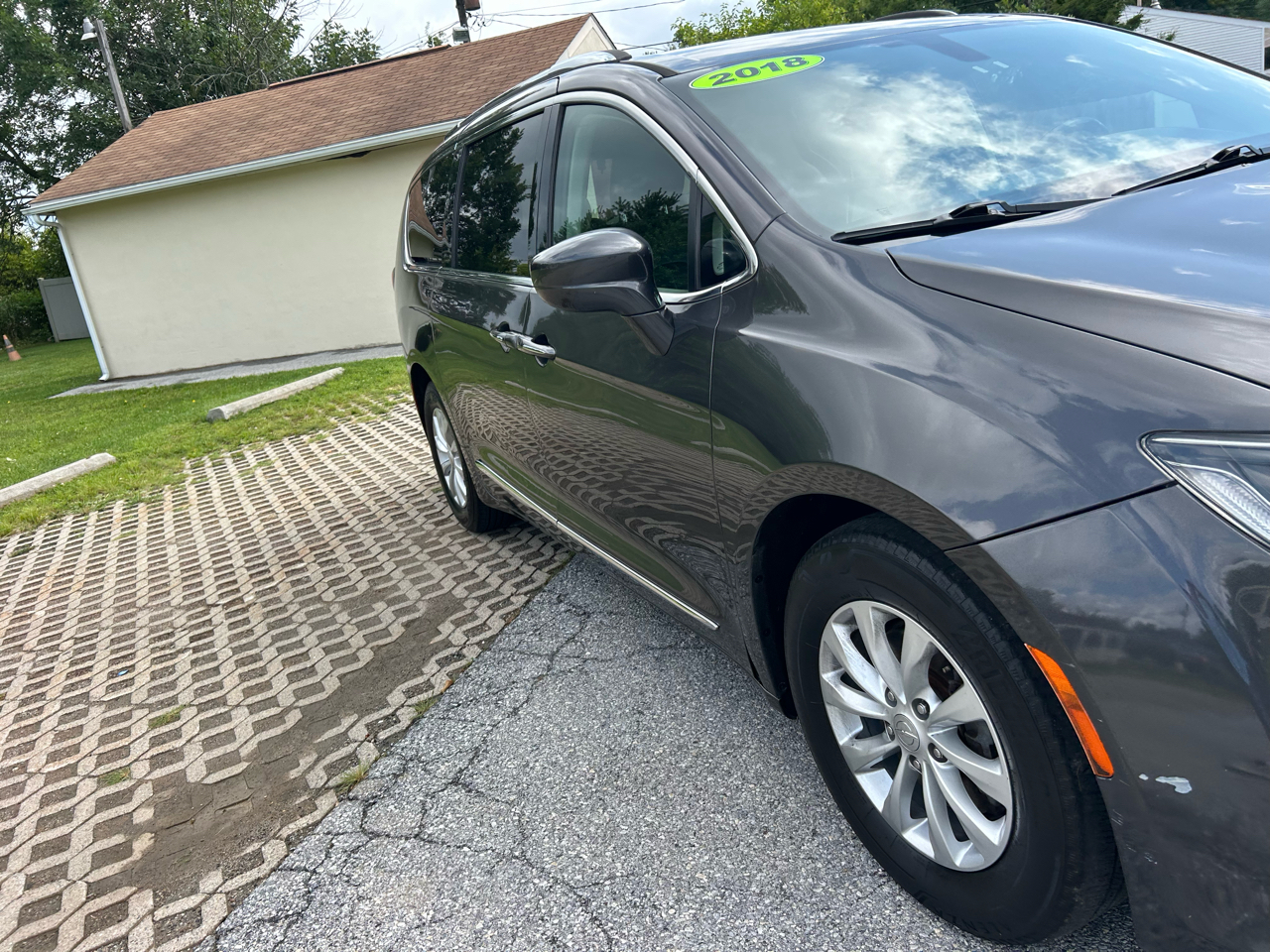 Chrysler Pacifica Touring L Plus FWD 2018