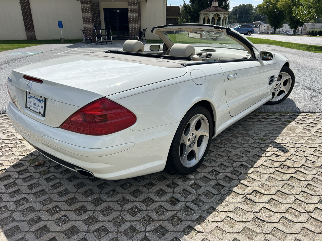 Mercedes-Benz SL-Class 2dr Roadster 5.0L 2004