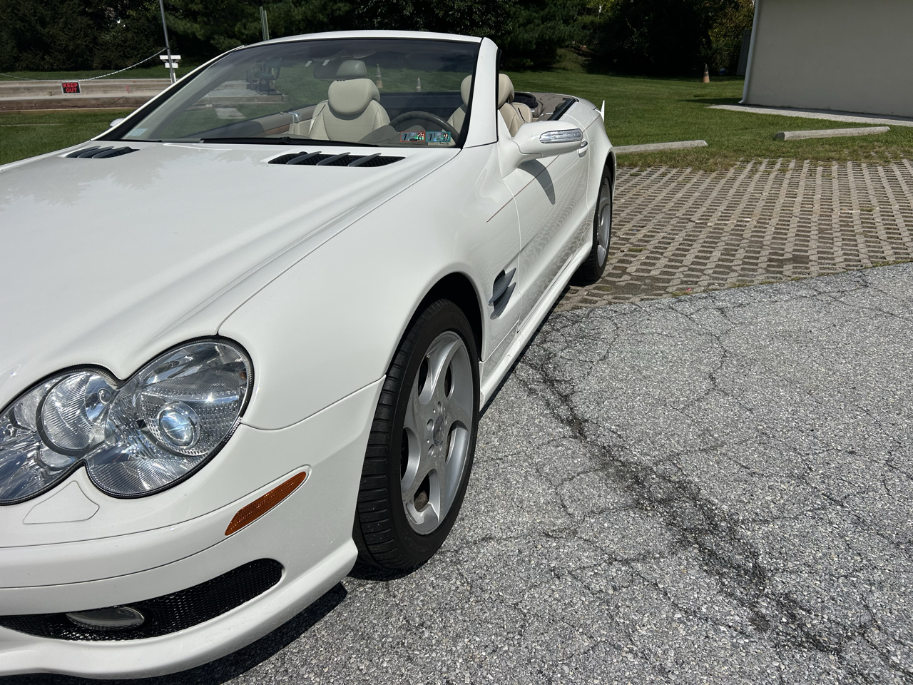Mercedes-Benz SL-Class 2dr Roadster 5.0L 2004