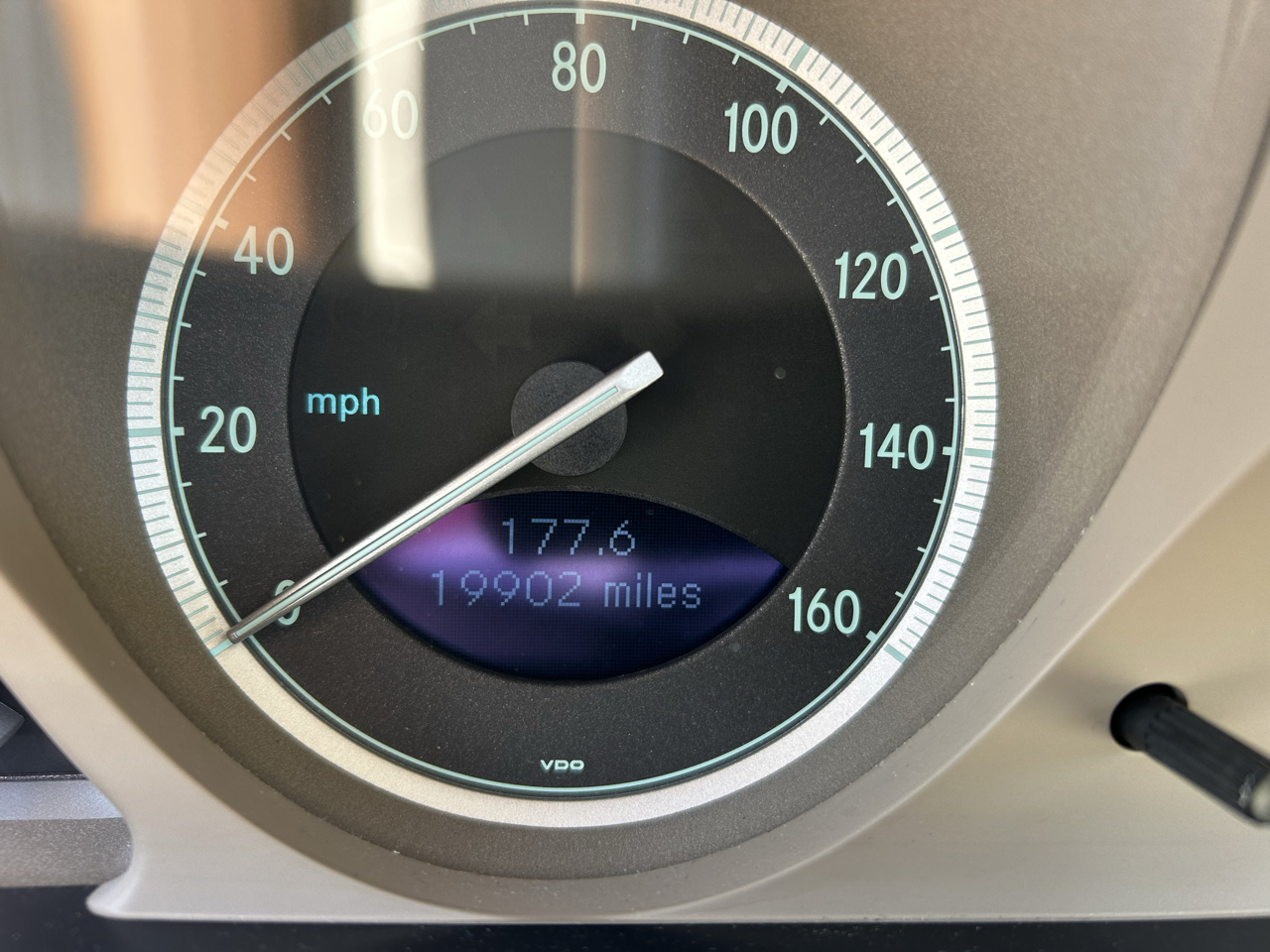 Mercedes-Benz SL-Class 2dr Roadster 5.0L 2004