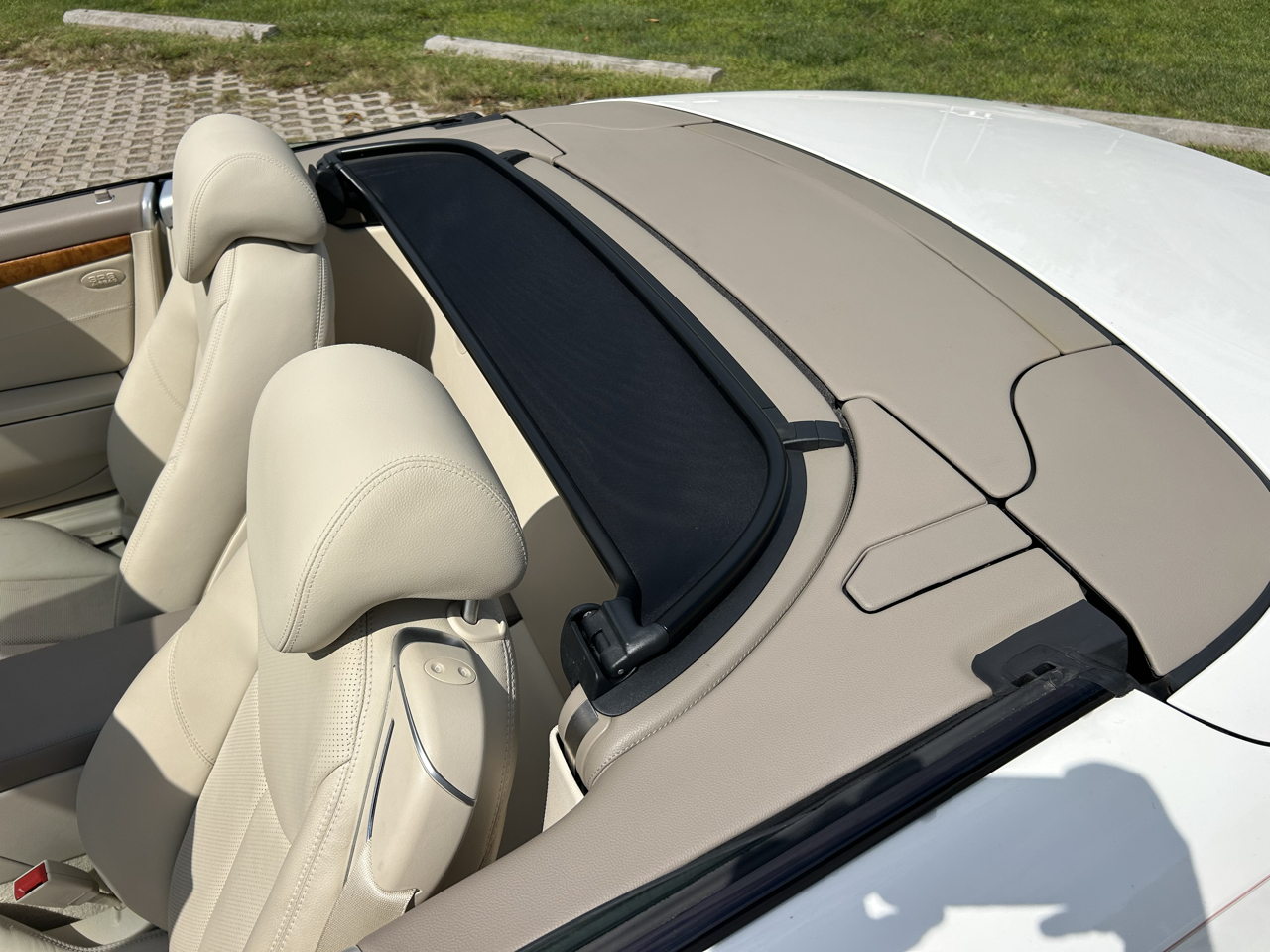 Mercedes-Benz SL-Class 2dr Roadster 5.0L 2004