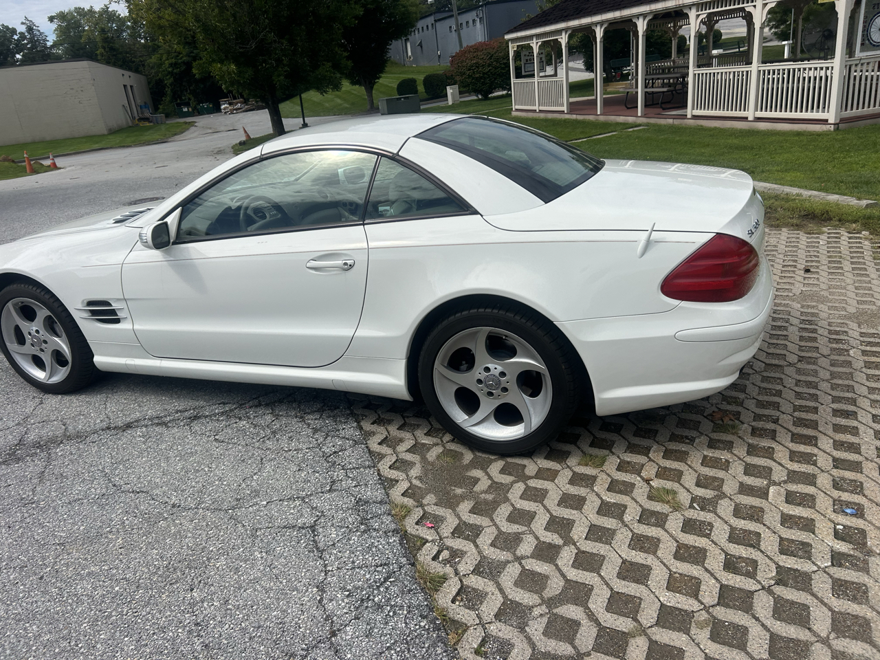 Mercedes-Benz SL-Class 2dr Roadster 5.0L 2004