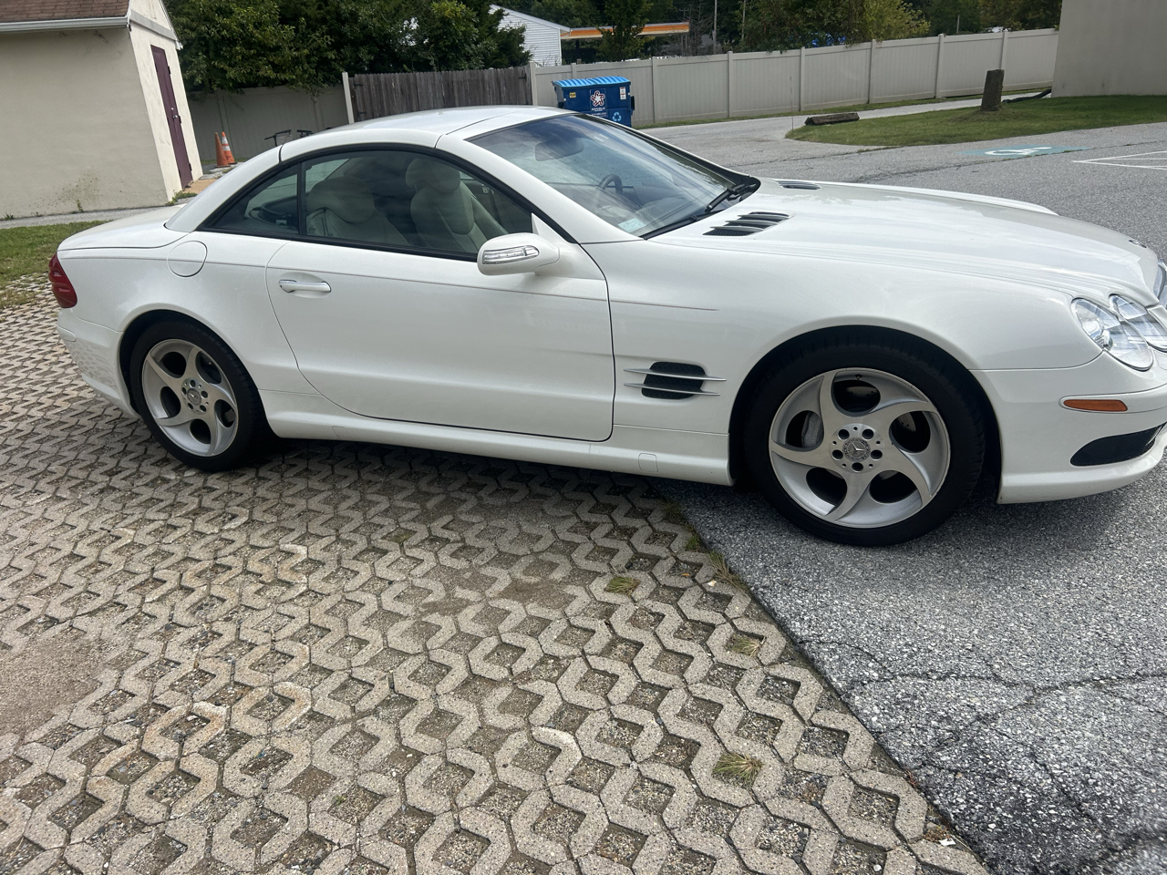 Mercedes-Benz SL-Class 2dr Roadster 5.0L 2004