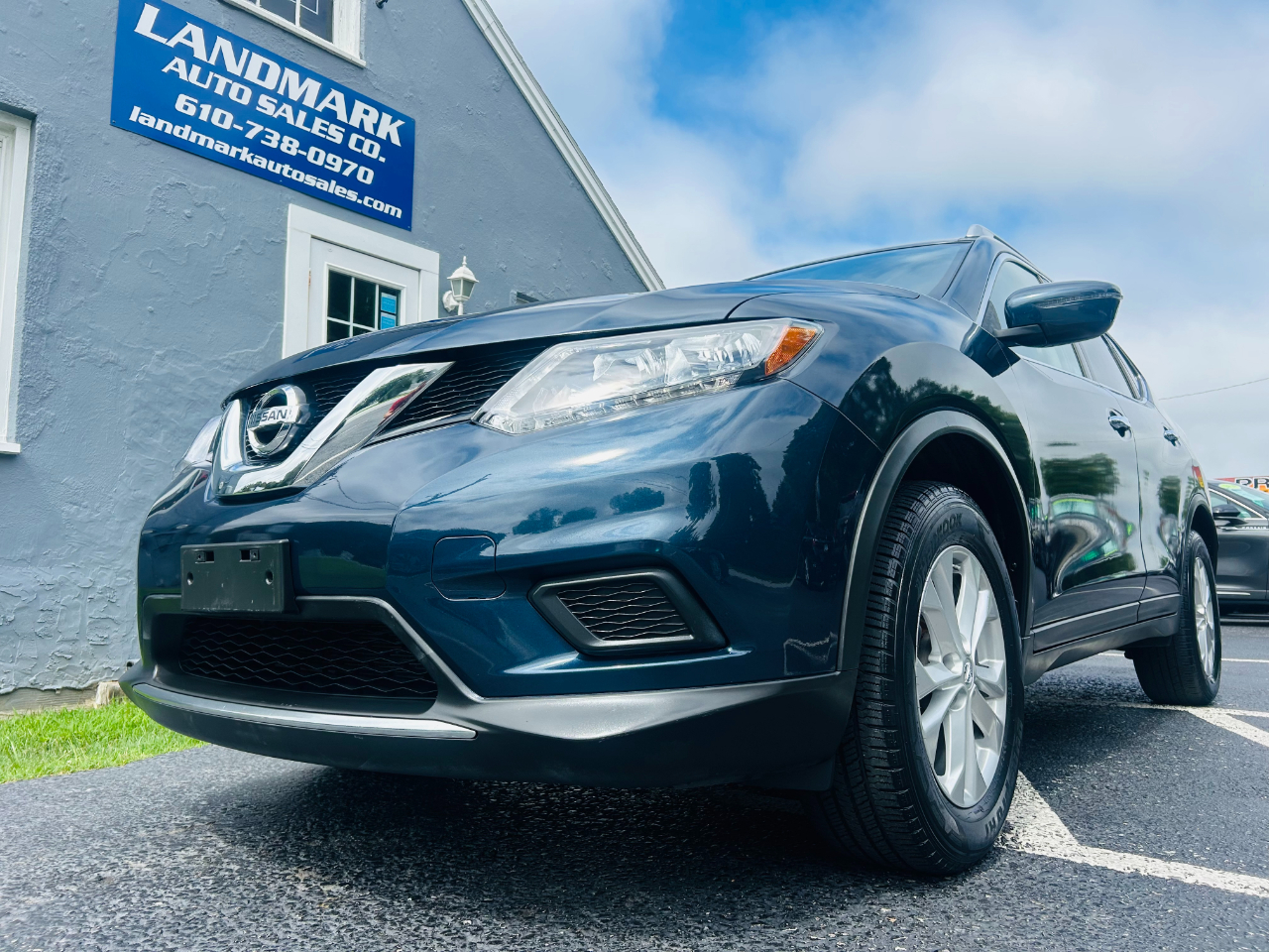 Nissan Rogue AWD 4dr SV 2016