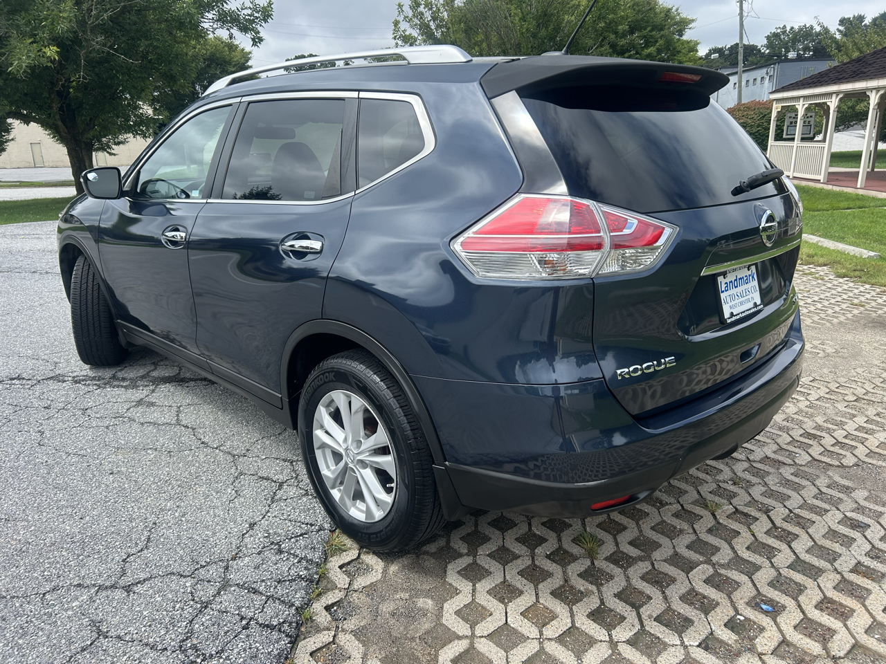 Nissan Rogue AWD 4dr SV 2016