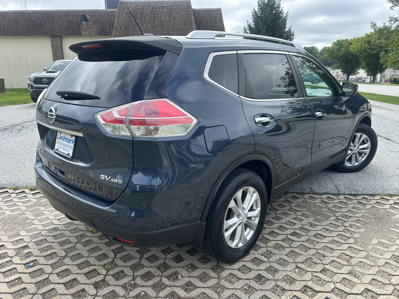 Nissan Rogue AWD 4dr SV 2016