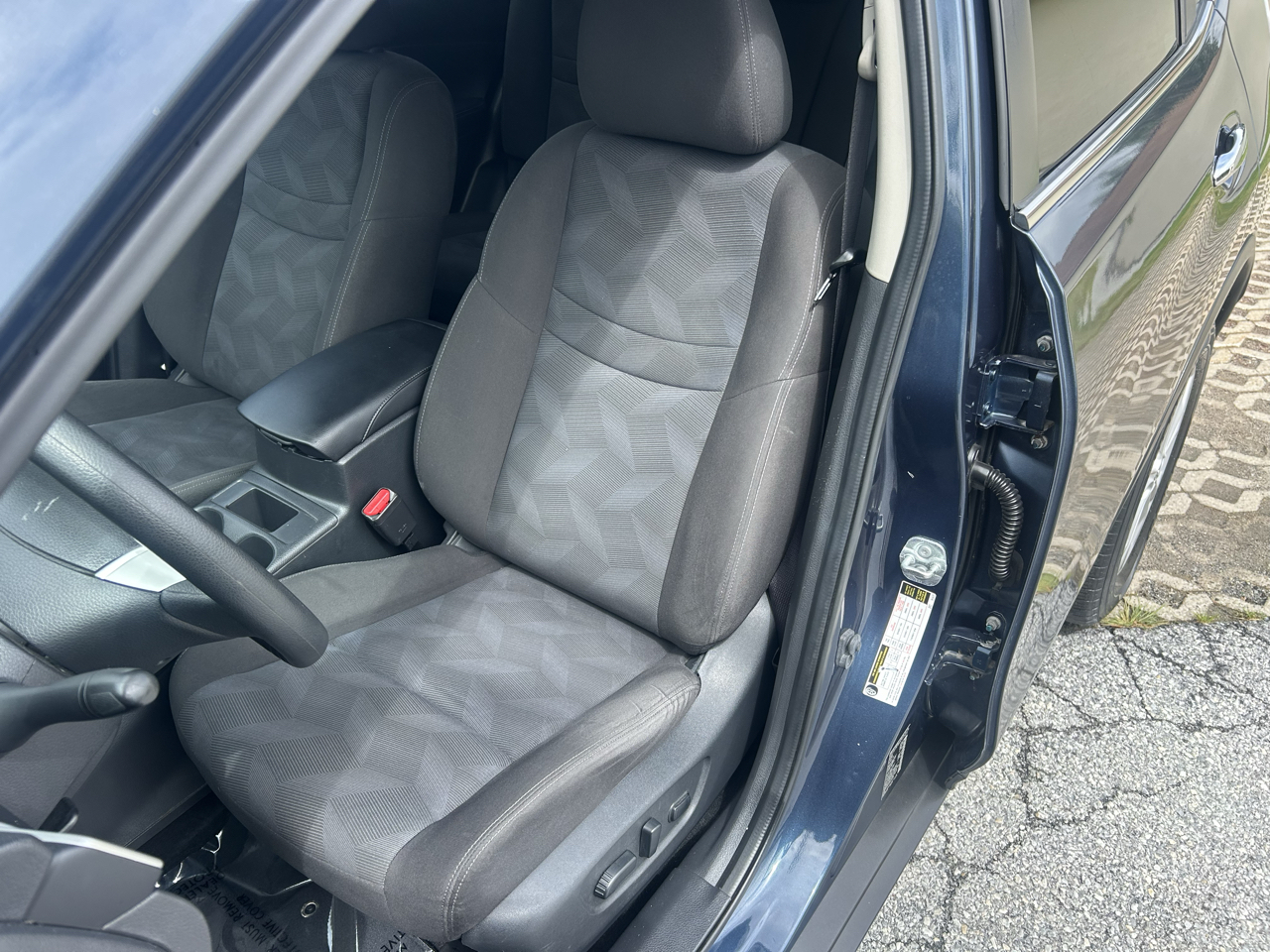 Nissan Rogue AWD 4dr SV 2016