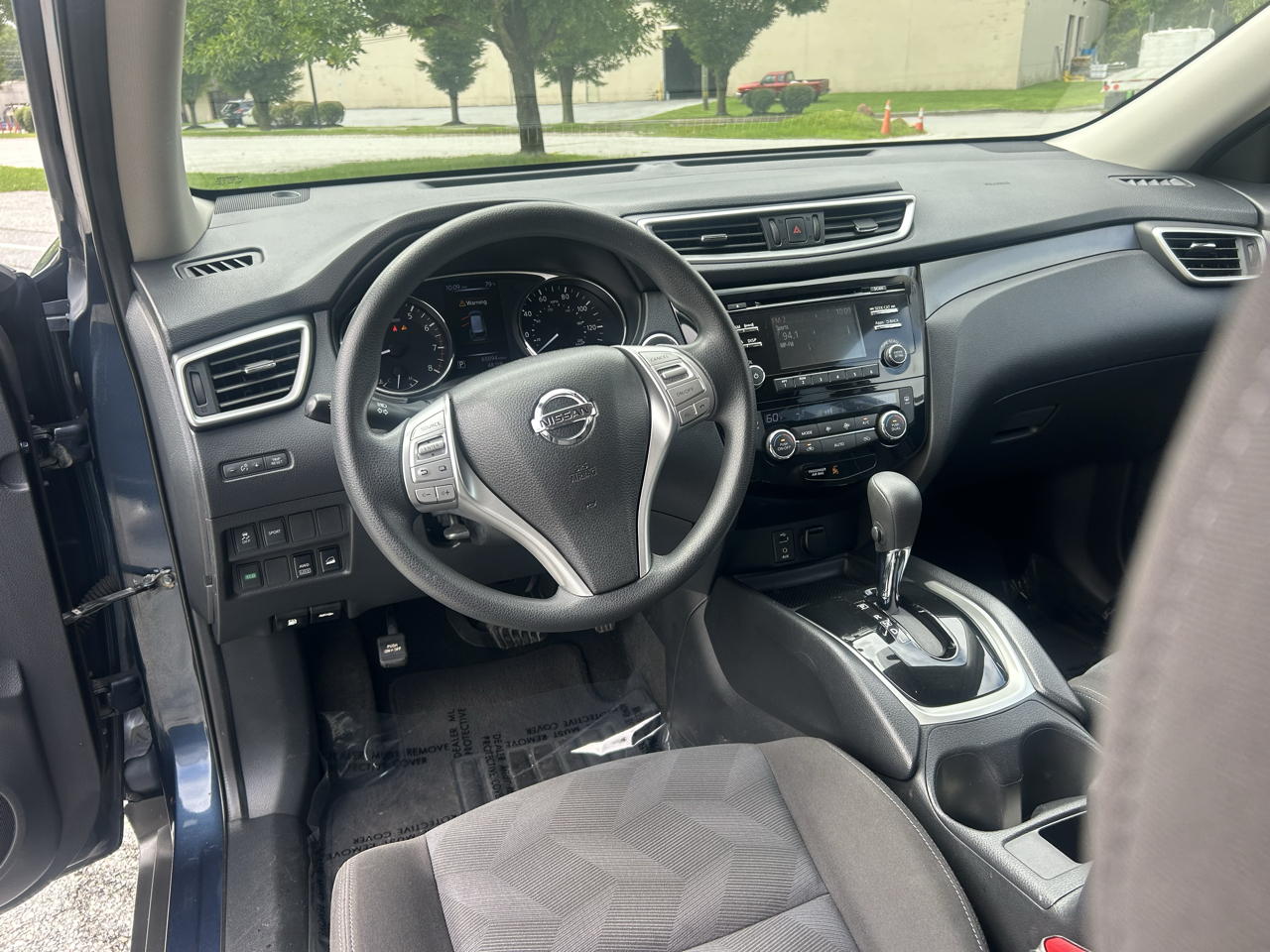 Nissan Rogue AWD 4dr SV 2016