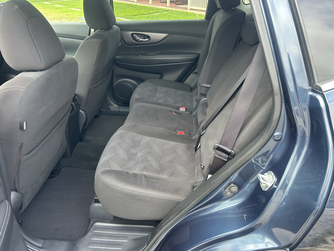 Nissan Rogue AWD 4dr SV 2016