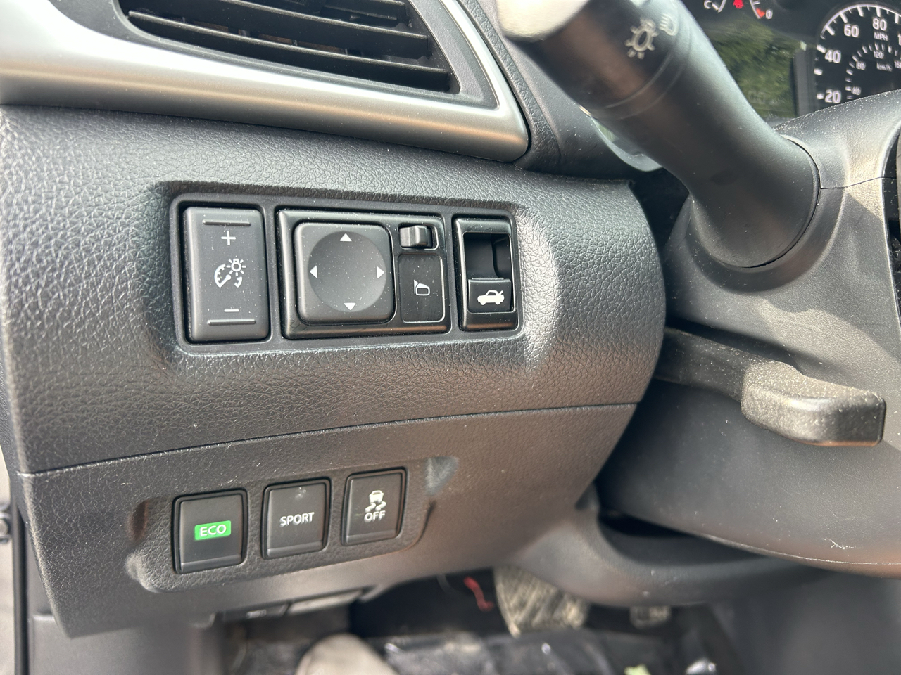 Nissan Sentra 4dr Sdn I4 CVT S 2016