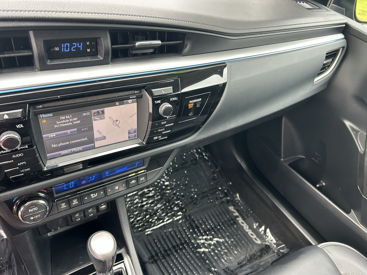 Toyota Corolla 4dr Sdn CVT LE Premium (Natl) 2016