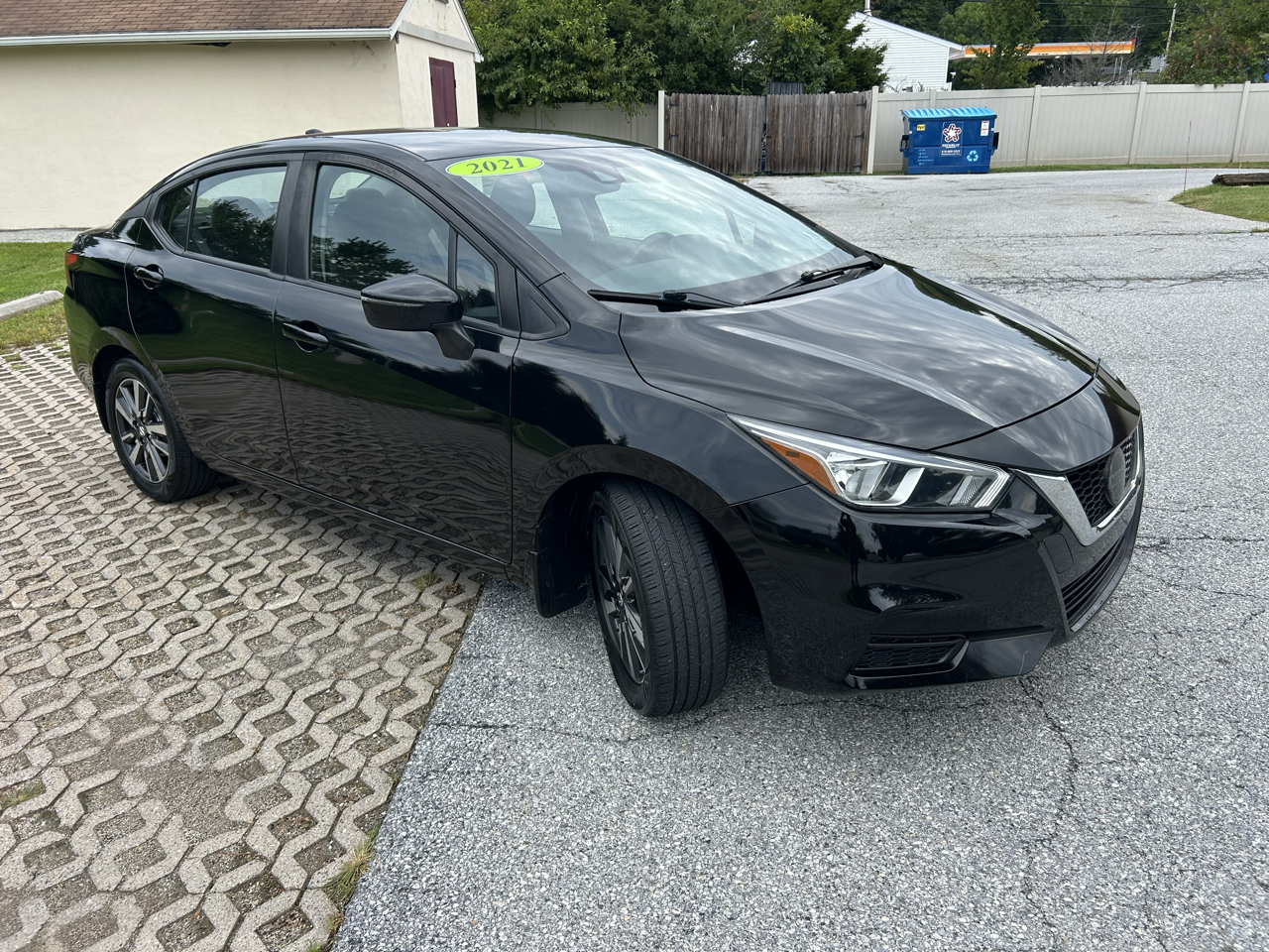 Nissan Versa SV CVT 2021