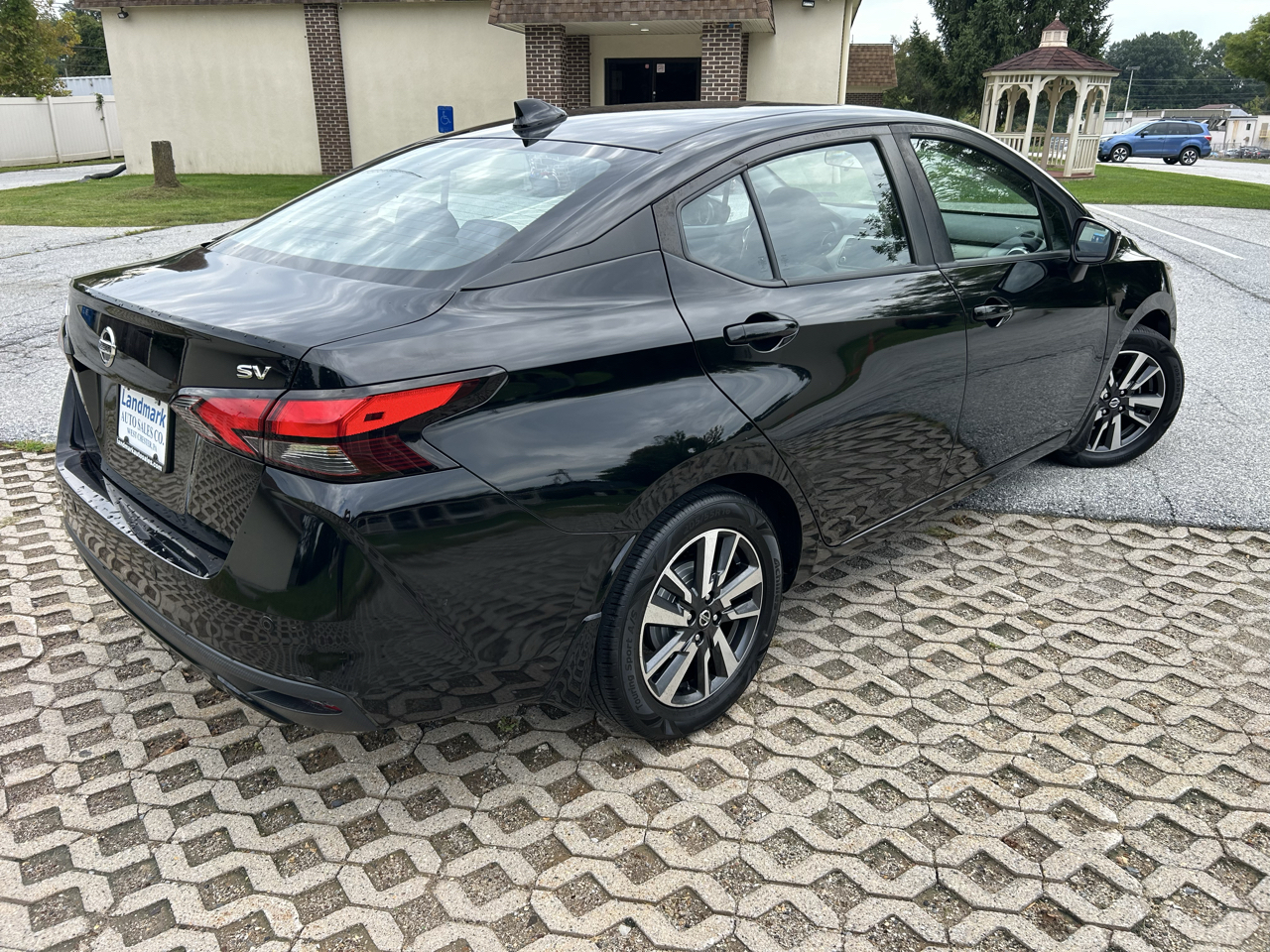 Nissan Versa SV CVT 2021