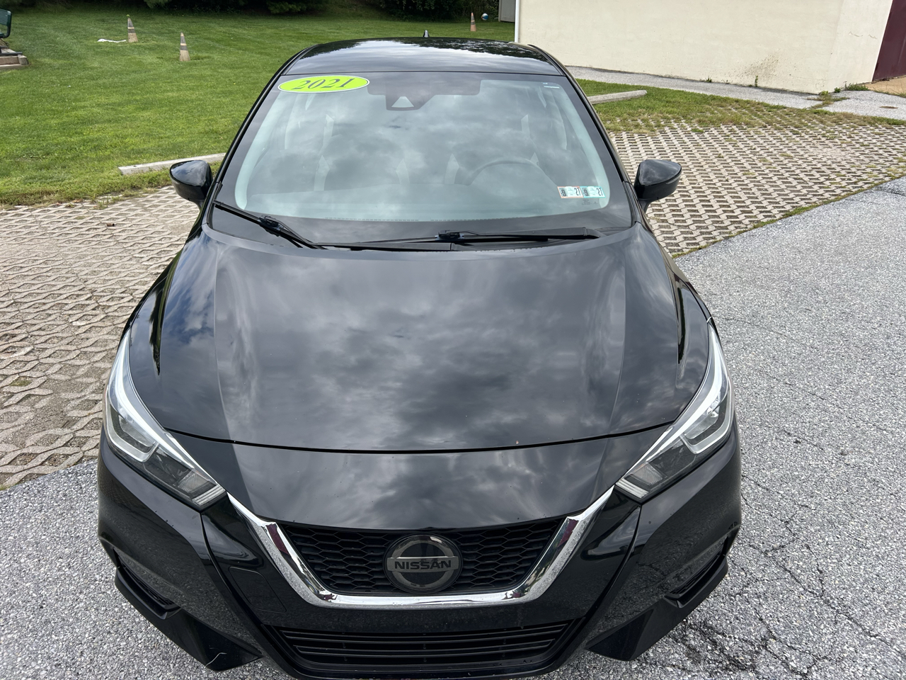 Nissan Versa SV CVT 2021