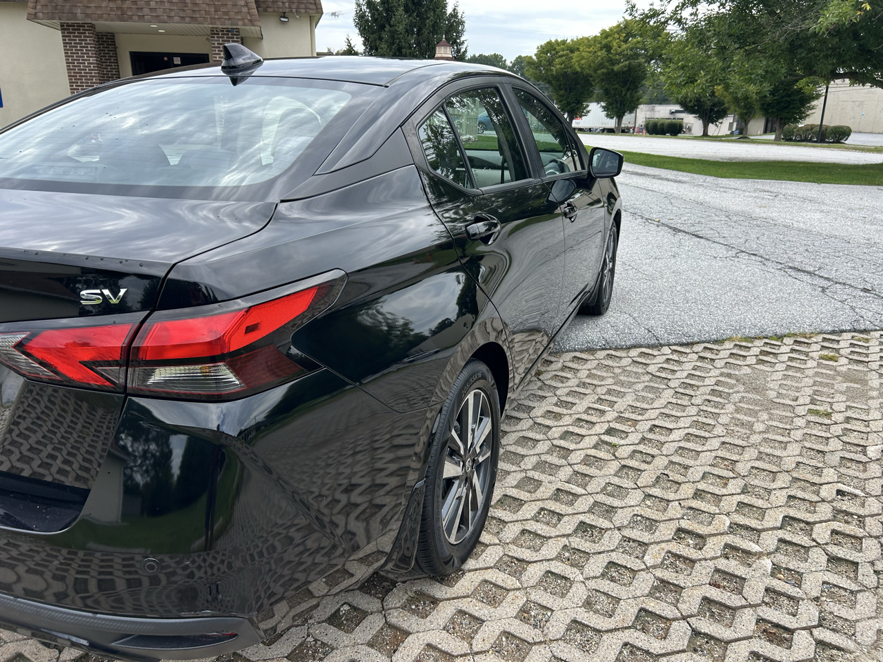 Nissan Versa SV CVT 2021