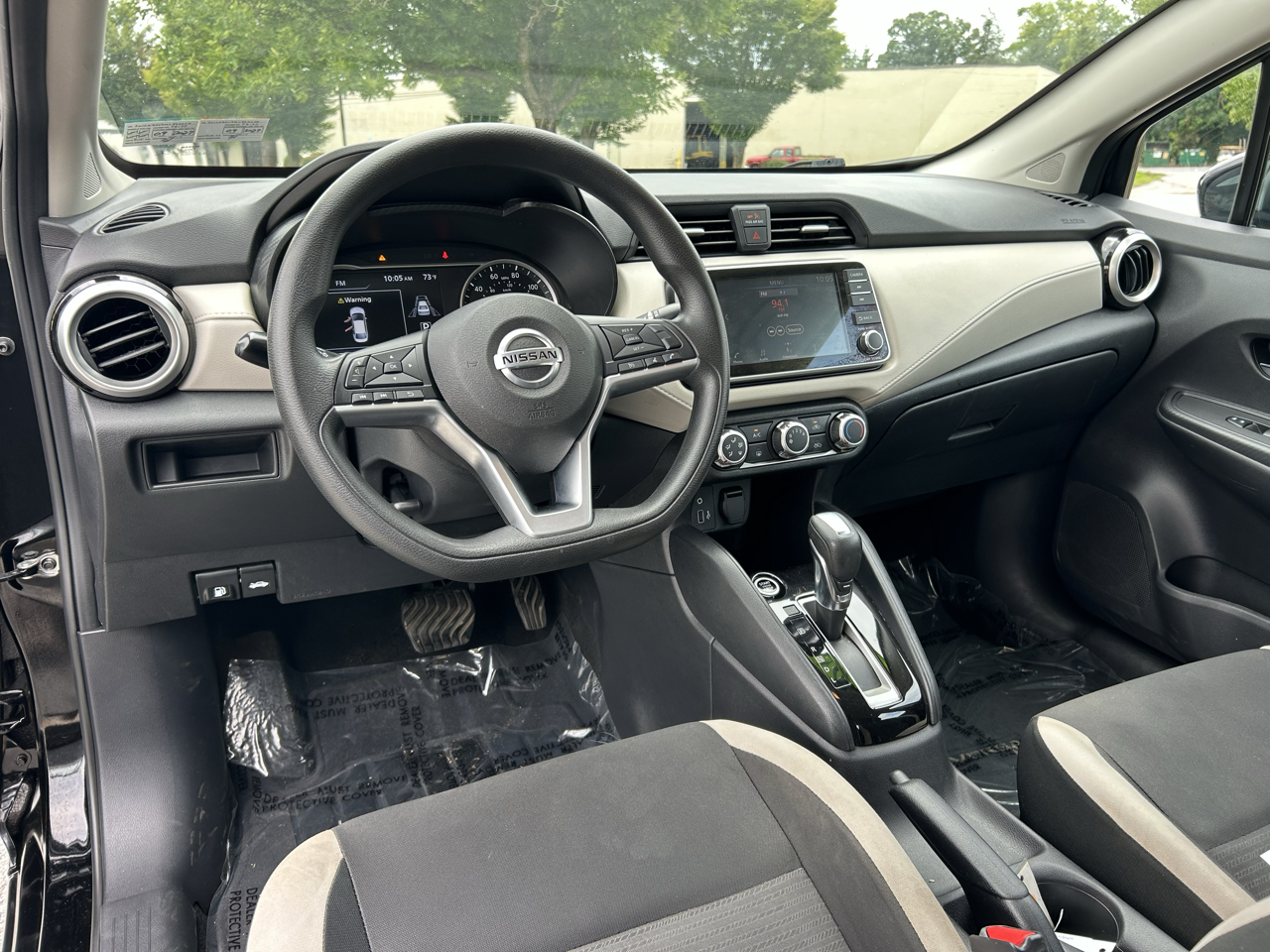 Nissan Versa SV CVT 2021