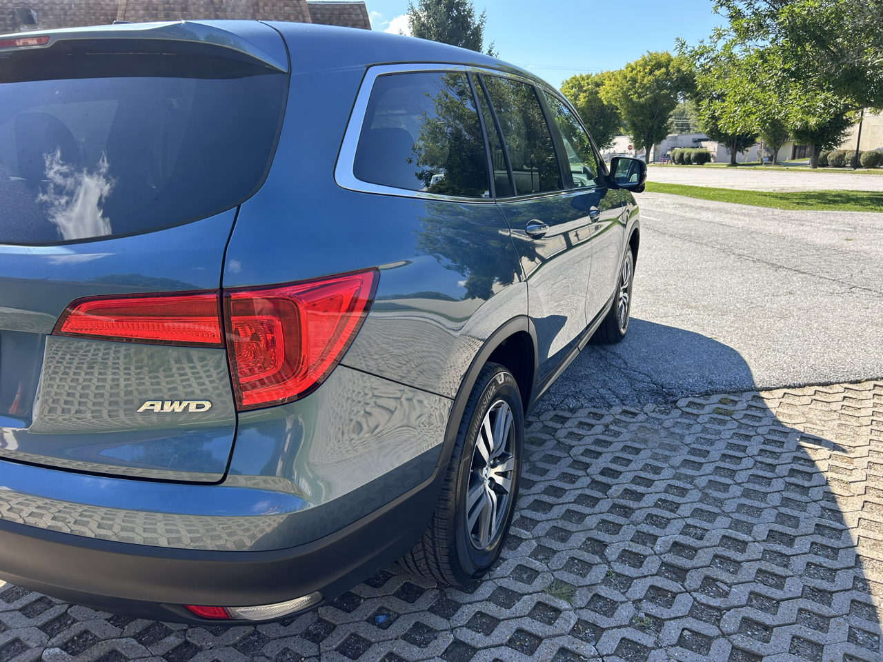 Honda Pilot EX-L w/Navigation AWD 2017