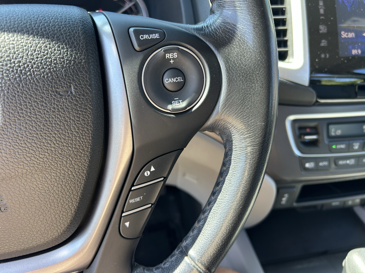 Honda Pilot EX-L w/Navigation AWD 2017