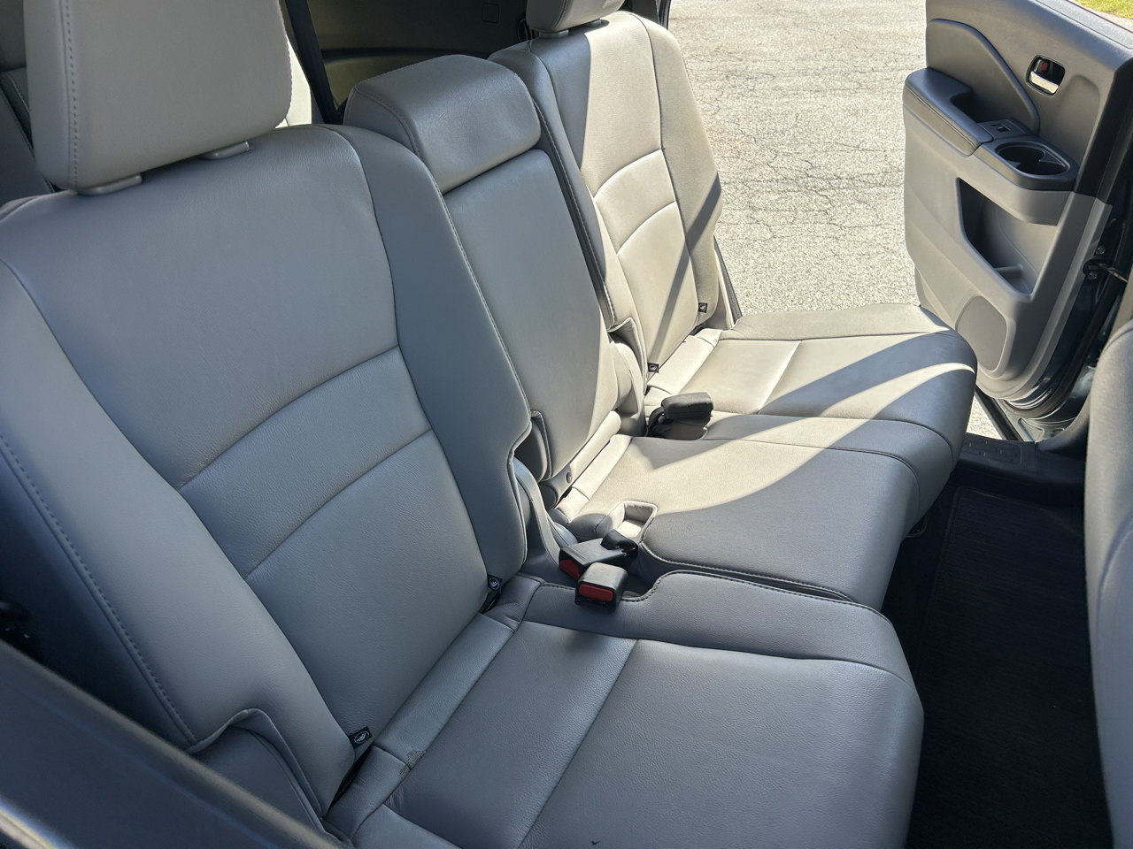Honda Pilot EX-L w/Navigation AWD 2017