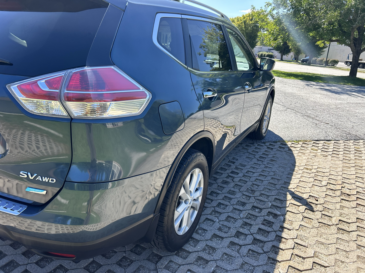 Nissan Rogue AWD 4dr SV 2014