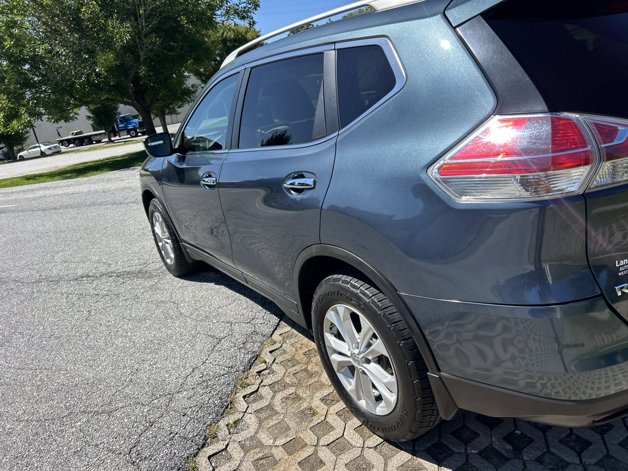 Nissan Rogue AWD 4dr SV 2014