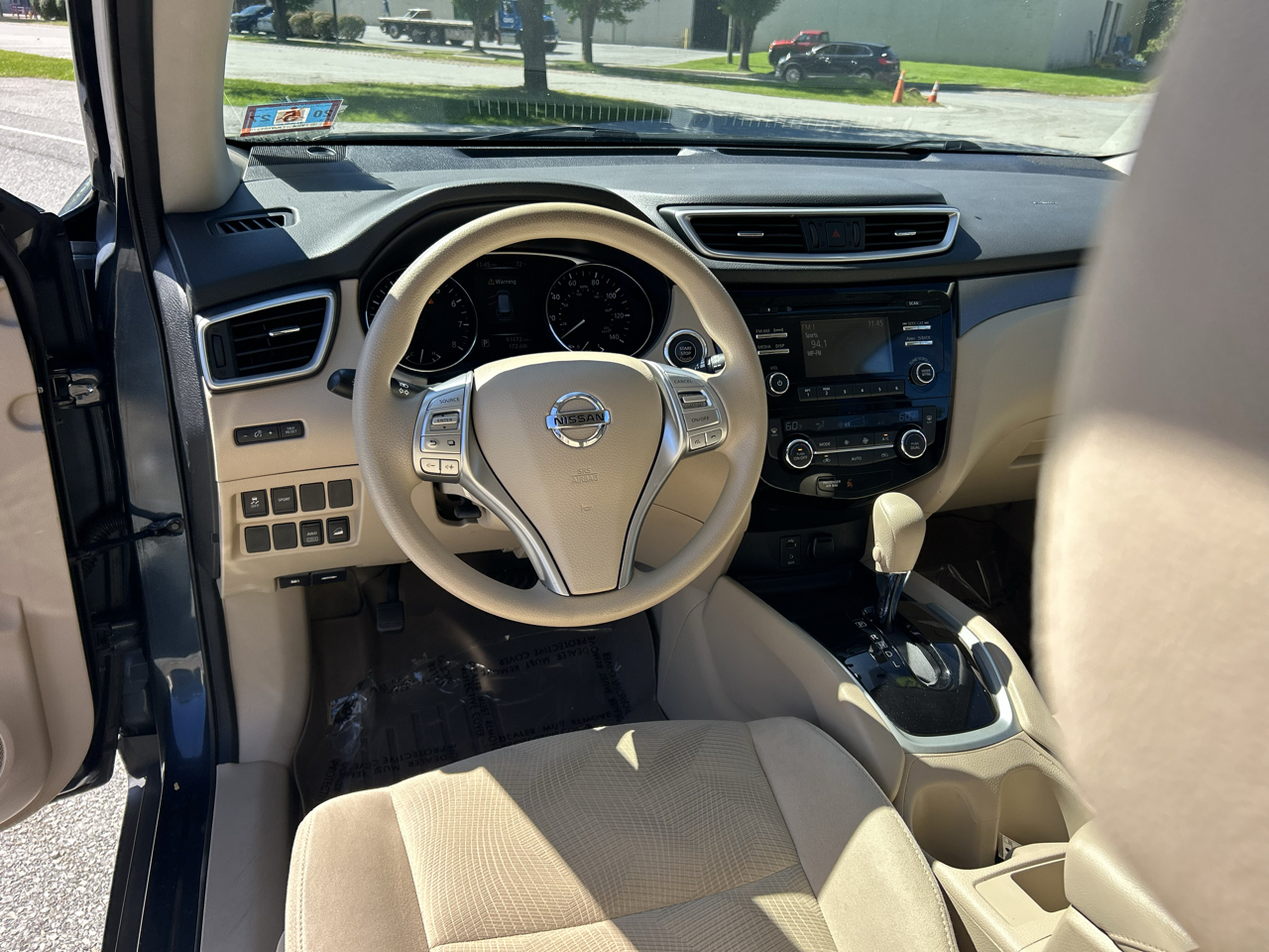 Nissan Rogue AWD 4dr SV 2014
