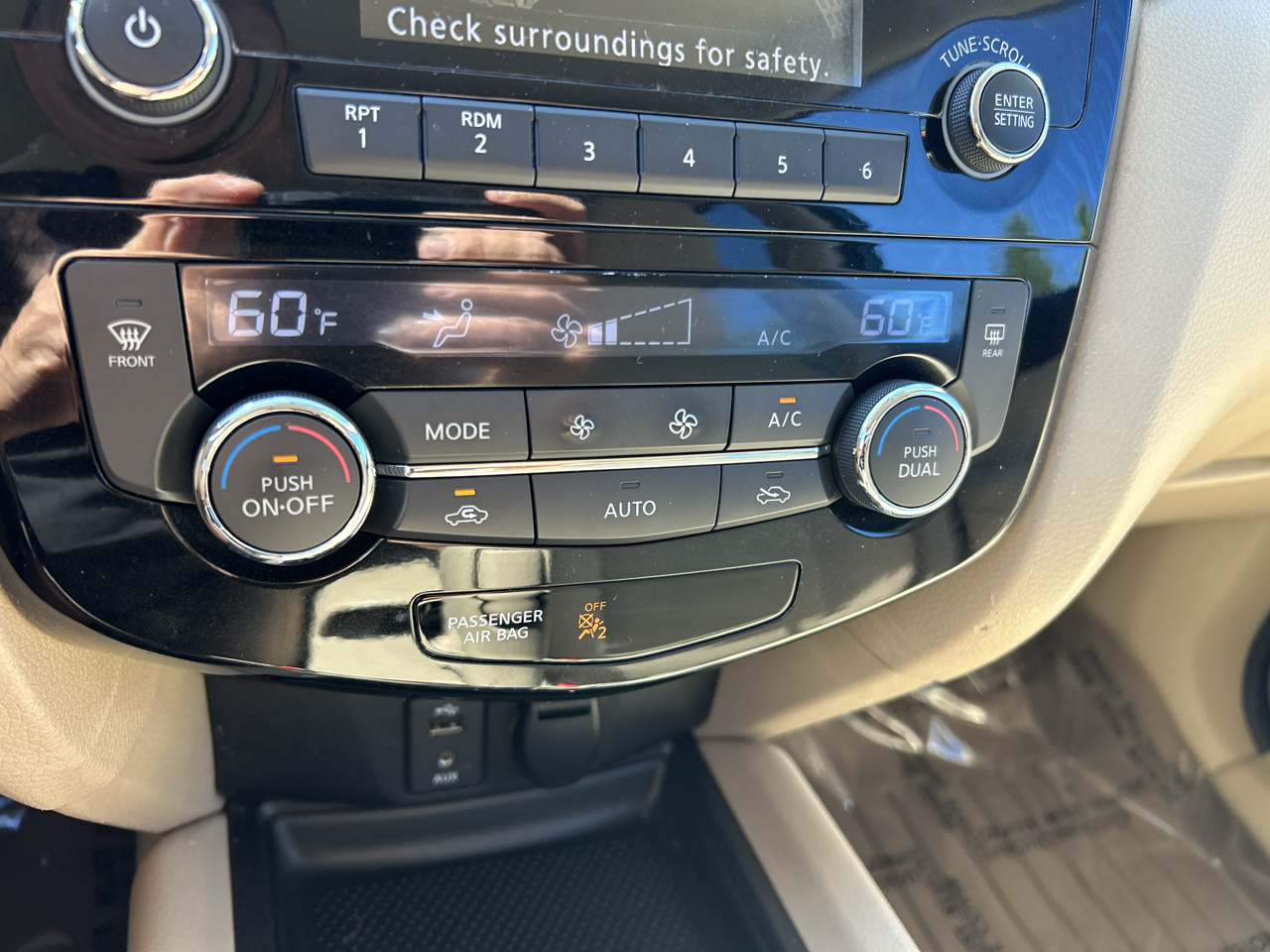 Nissan Rogue AWD 4dr SV 2014