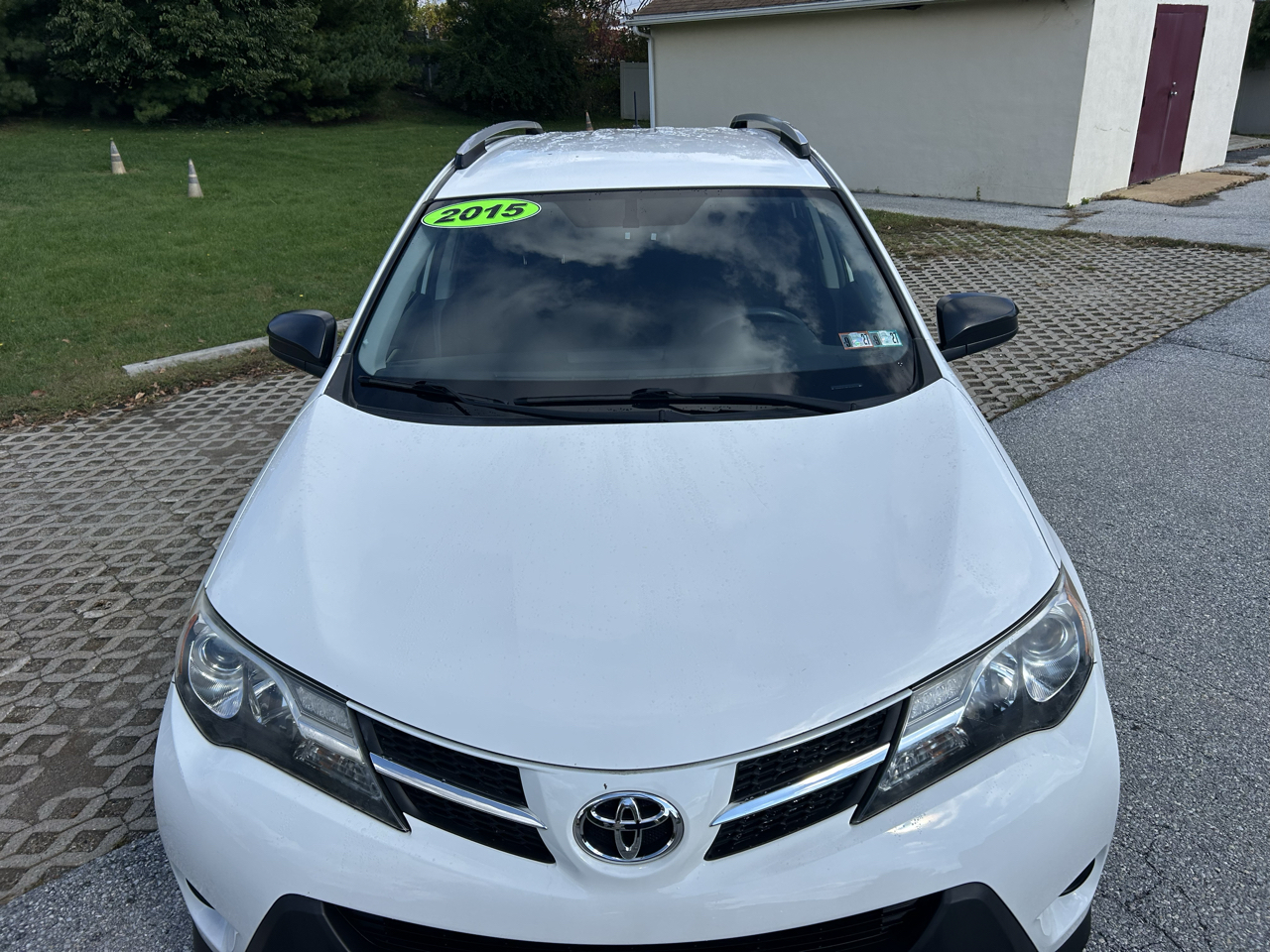 Toyota RAV4 AWD 4dr LE (Natl) 2015