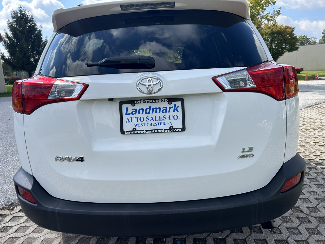 Toyota RAV4 AWD 4dr LE (Natl) 2015
