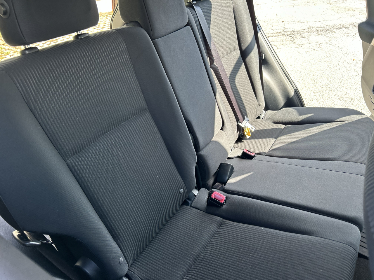 Toyota RAV4 AWD 4dr LE (Natl) 2015