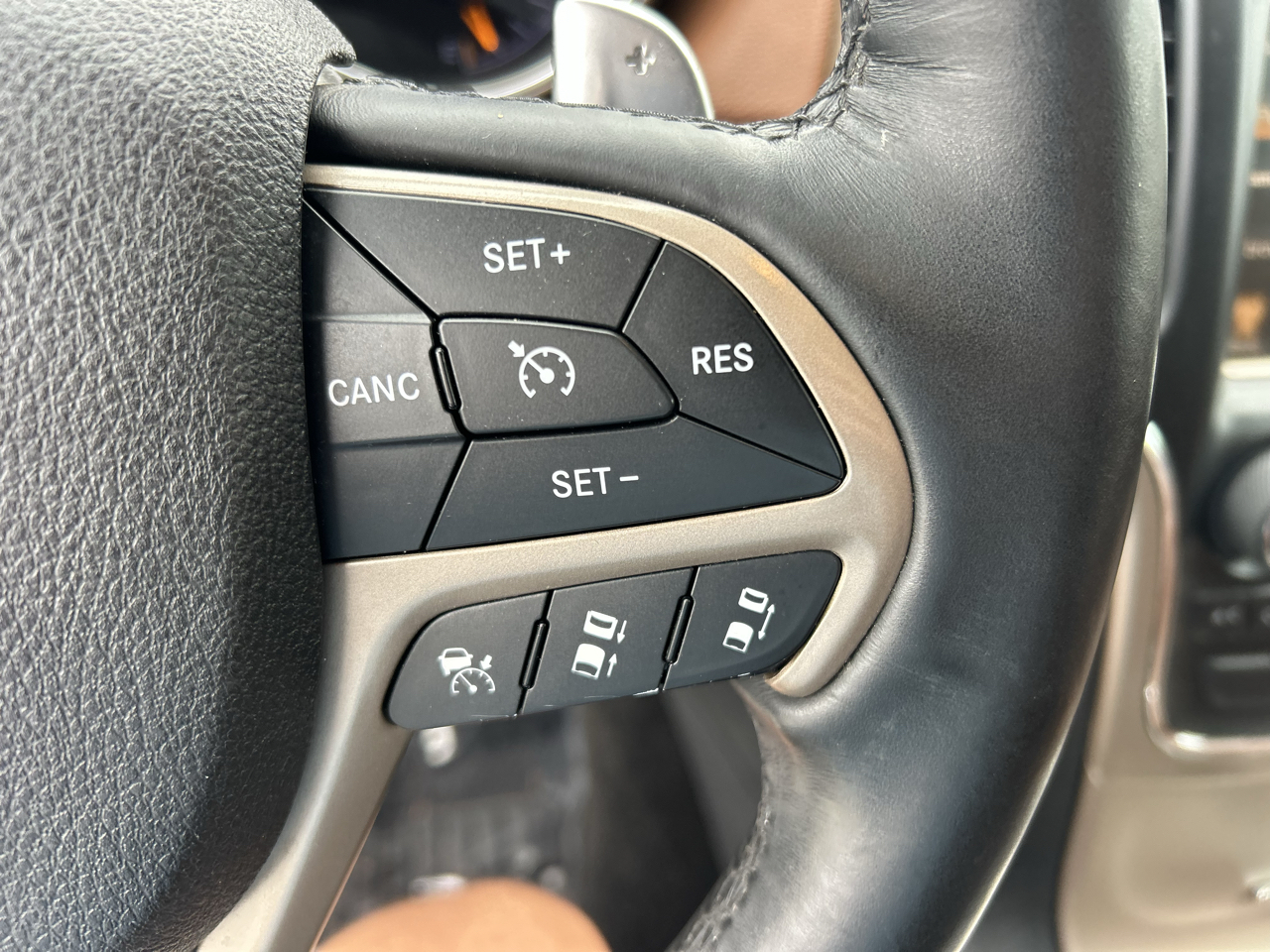 Jeep Grand Cherokee 4WD 4dr Summit 2015