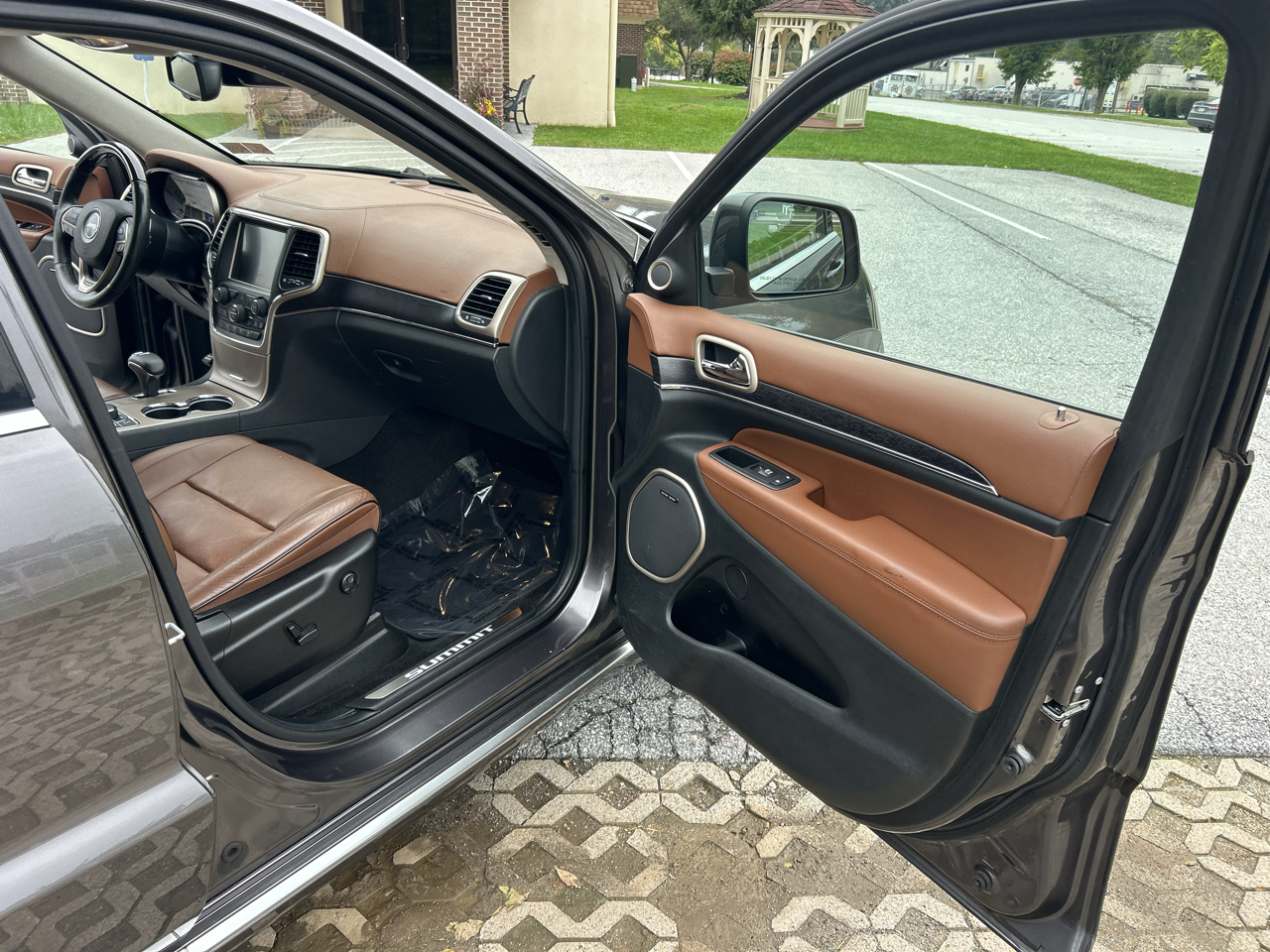 Jeep Grand Cherokee 4WD 4dr Summit 2015