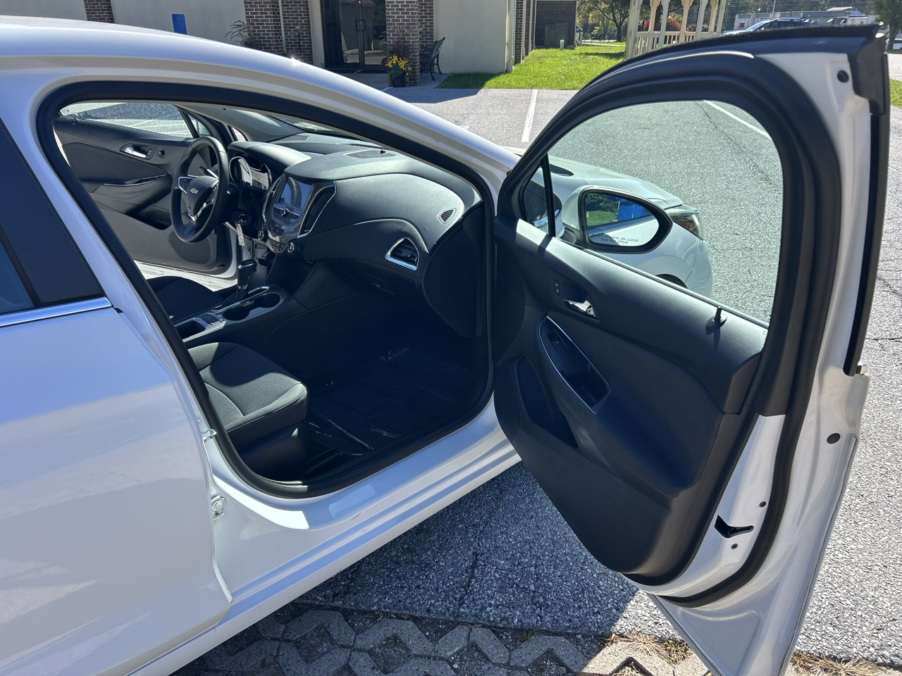 Chevrolet Cruze 4dr Sdn 1.4L LT w/1SD 2018